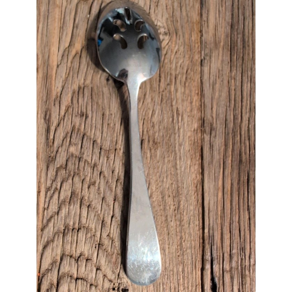 Mikasa Bravo Stainless Glossy Serveware Spoon - Picture 10 of 15